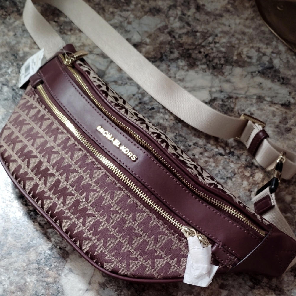 Michael Kors Fanny Pack Bag Waist Pack